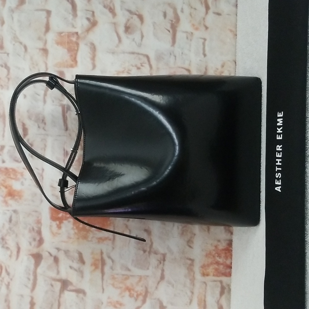 New Aesther Ekme Sac Polished Leather Bucket Bag